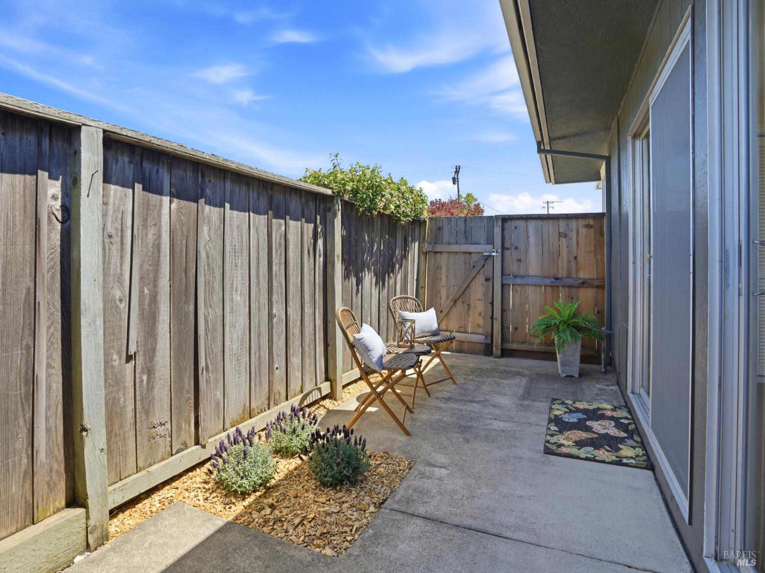 1004-B Los Gamos Road San Rafael CA 94903