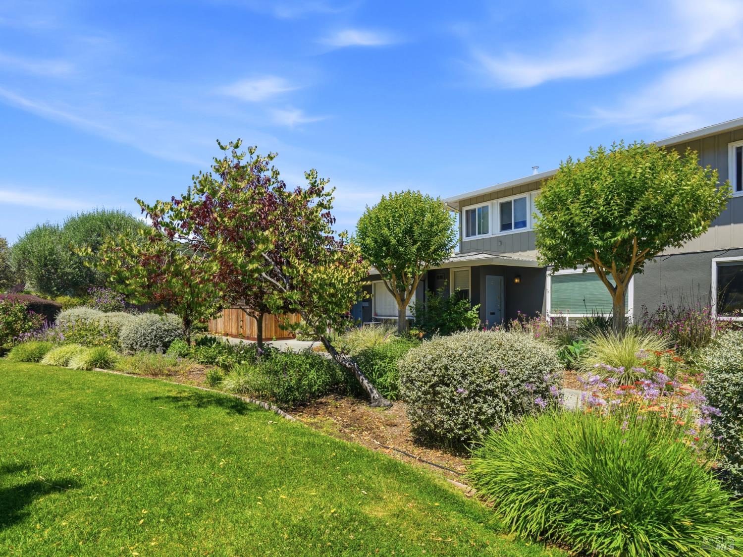 1004-B Los Gamos Road San Rafael CA 94903