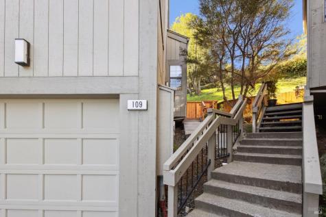 109 Pelican Lane Novato CA 94949