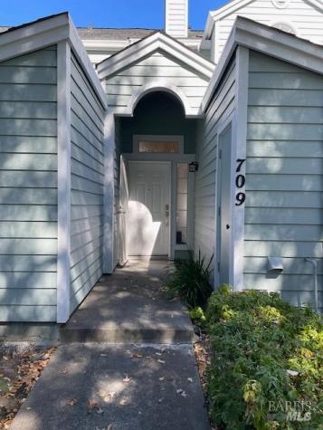 709 W Jasmine Circle Santa Rosa CA 95407