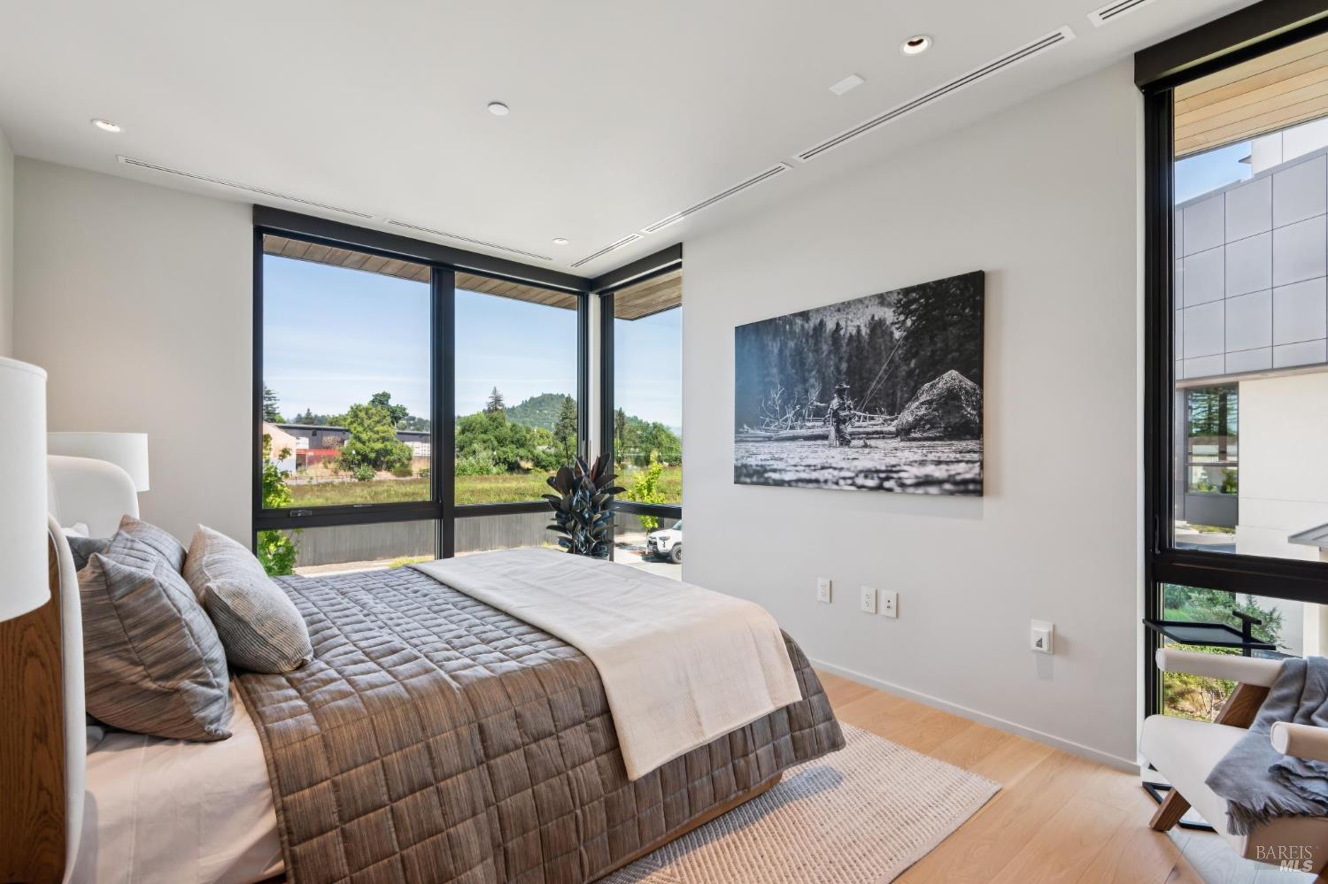 171 Sawmilll Circle Healdsburg CA 95448