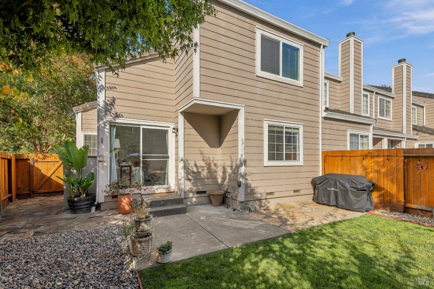 1737 Madeira Circle Petaluma CA 94954