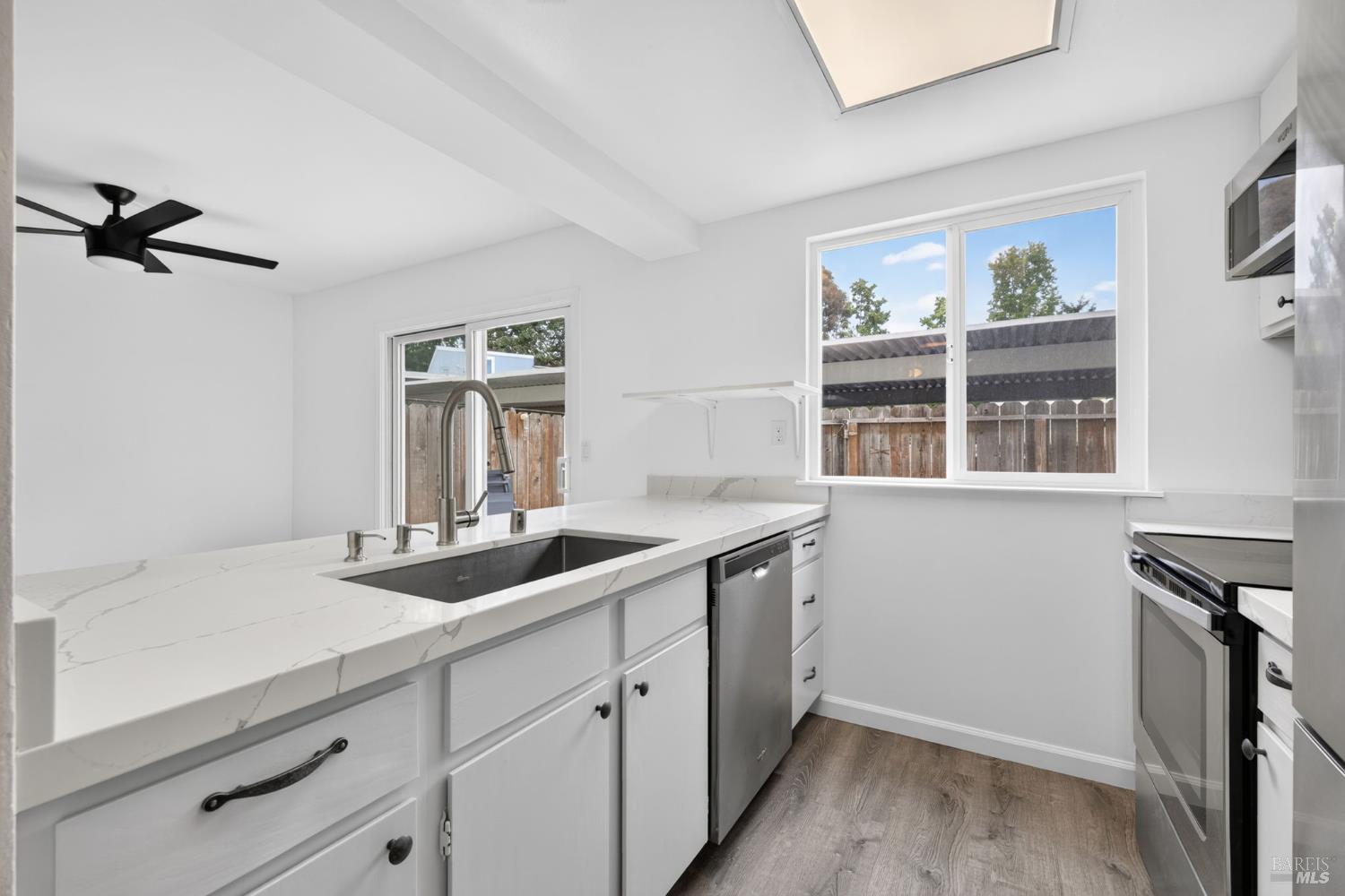 916 Sunnybrae Lane Novato CA 94947
