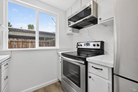 916 Sunnybrae Lane Novato CA 94947