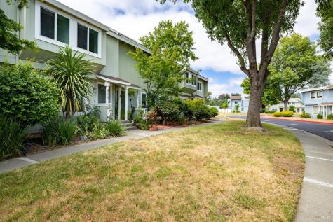 916 Sunnybrae Lane Novato CA 94947