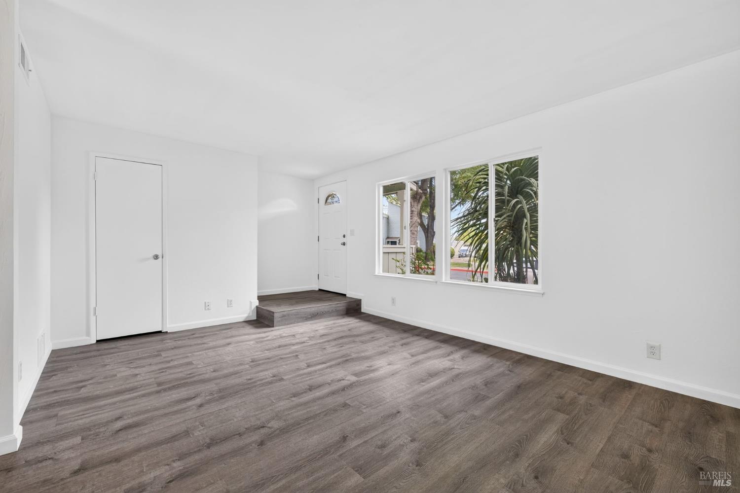 916 Sunnybrae Lane Novato CA 94947