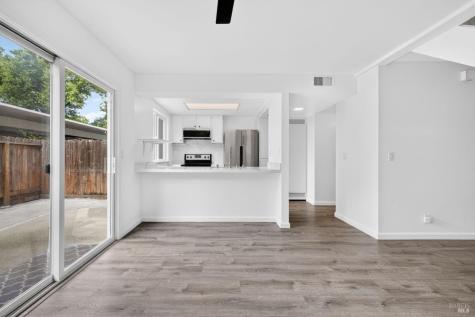 916 Sunnybrae Lane Novato CA 94947