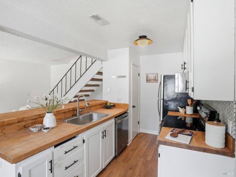 47 Plumas Circle Novato CA 94947