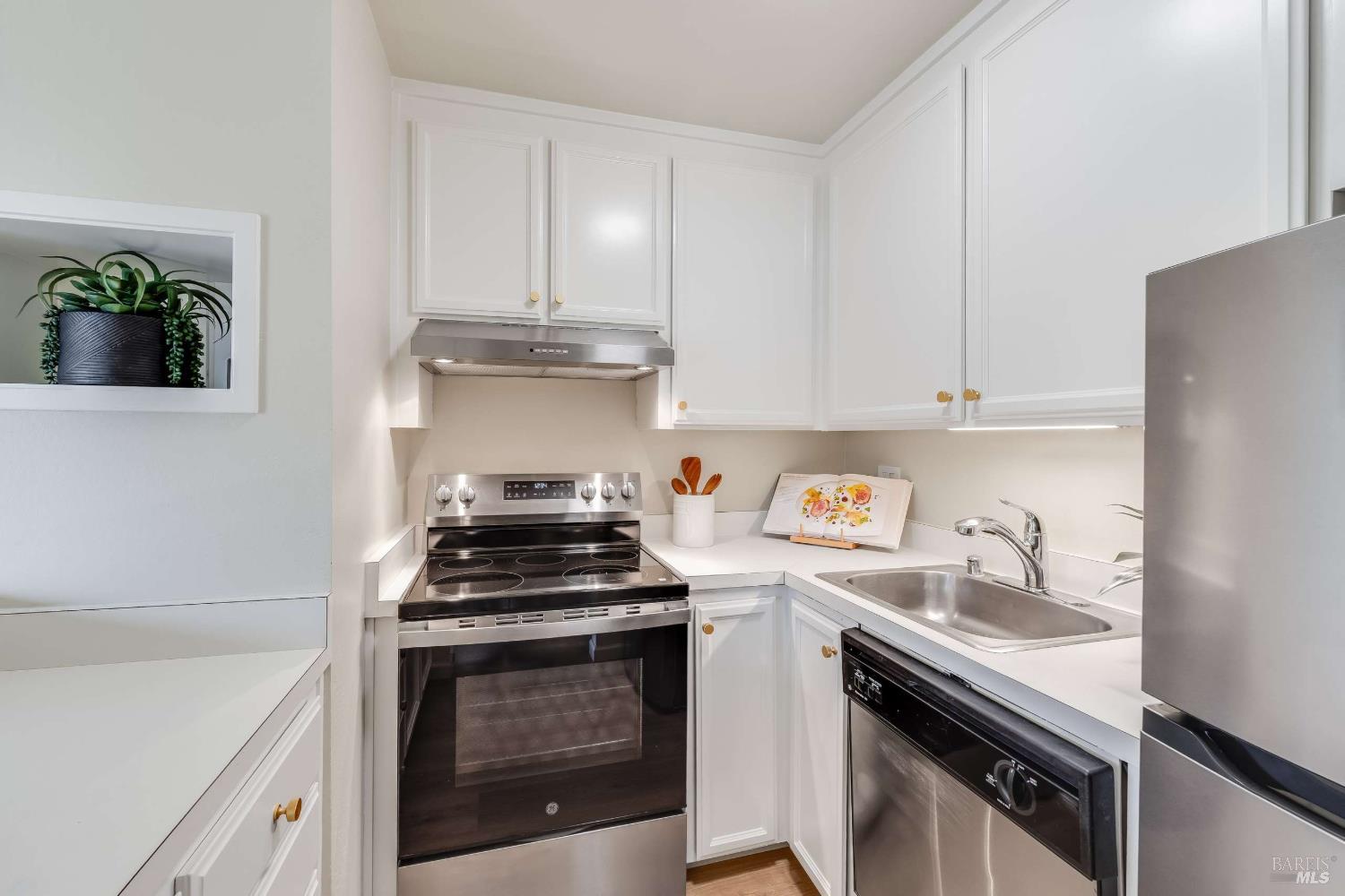 22 Anchorage Road Sausalito CA 94965