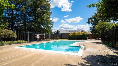 1333 Gold Way Rohnert Park CA 94928