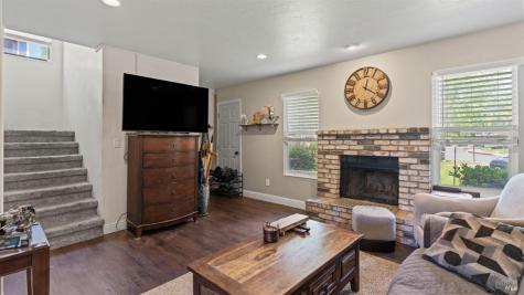 1333 Gold Way Rohnert Park CA 94928