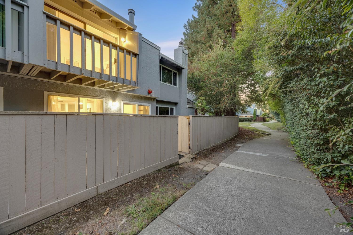 718 Racquet Club Circle Rohnert Park CA 94928