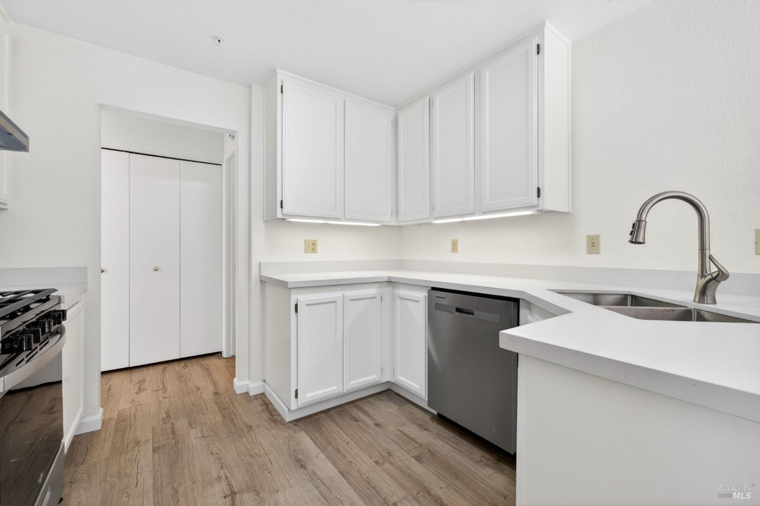 23 Meridian Circle Rohnert Park CA 94928