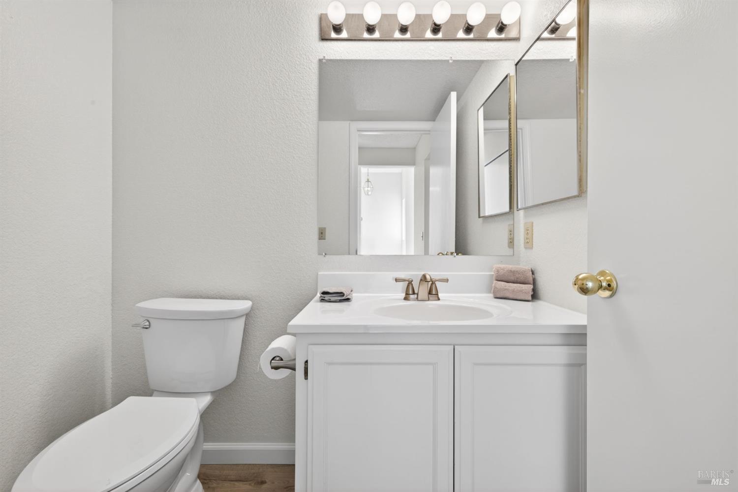 23 Meridian Circle Rohnert Park CA 94928