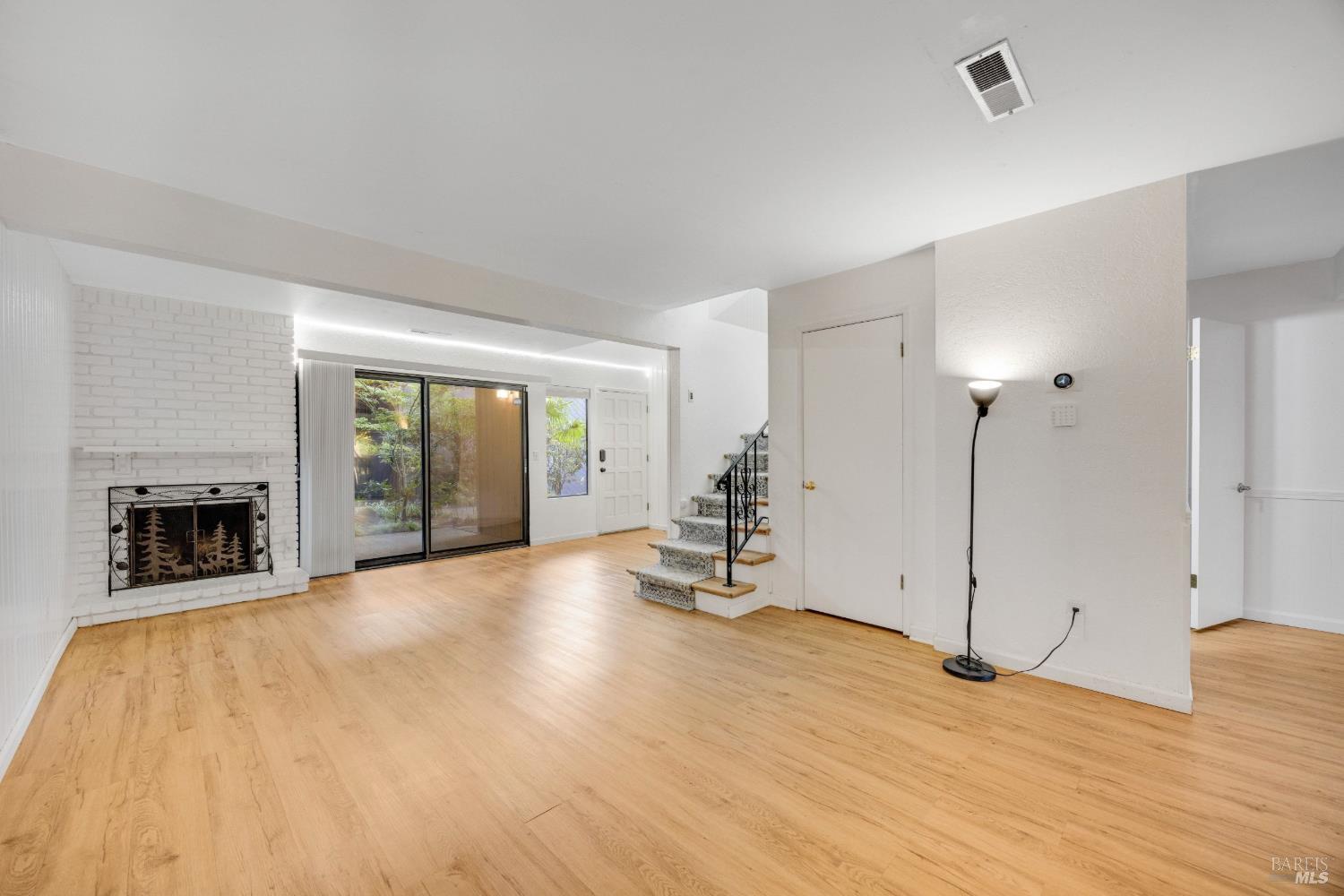 220 Los Alamos Road Santa Rosa CA 95409