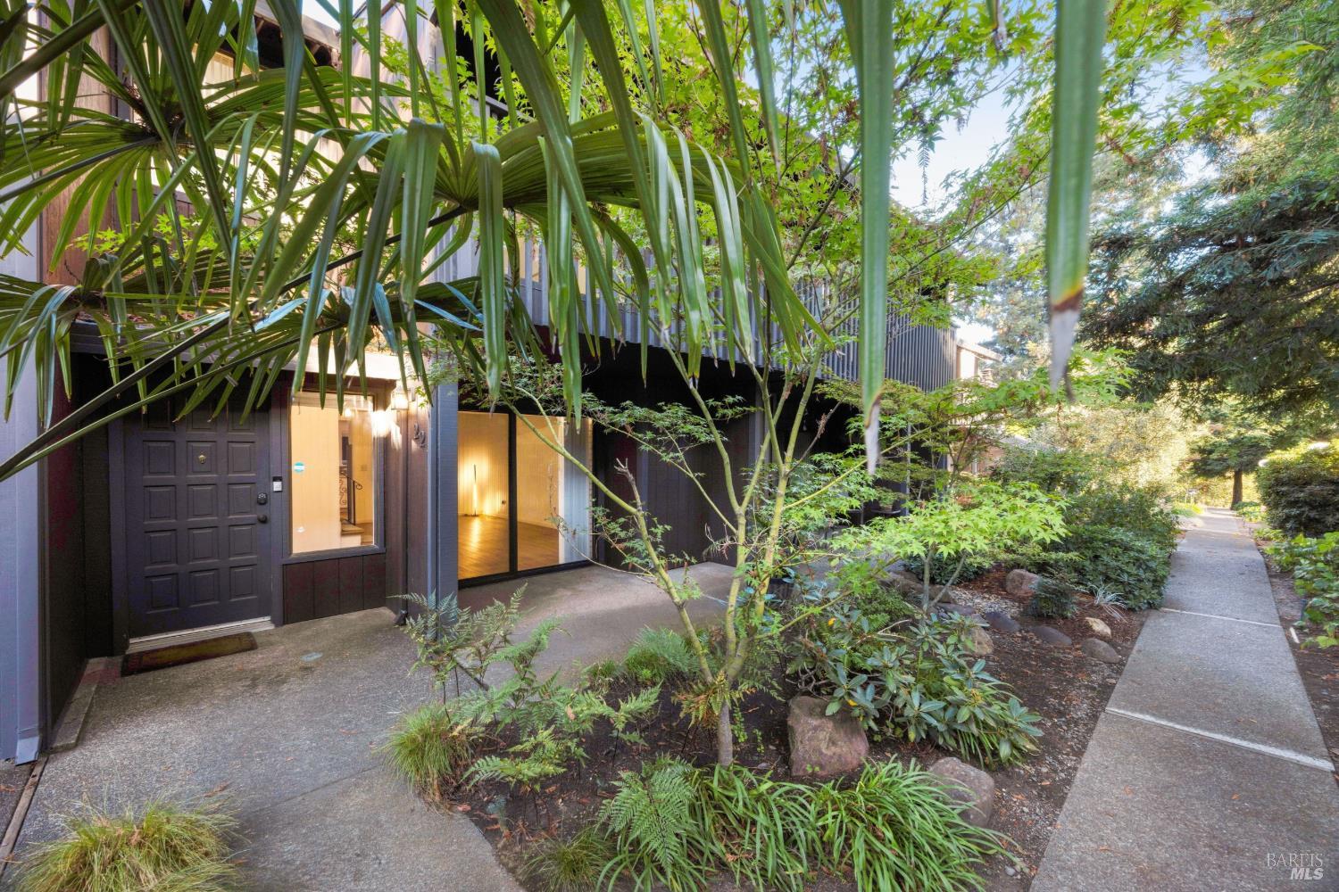 220 Los Alamos Road Santa Rosa CA 95409