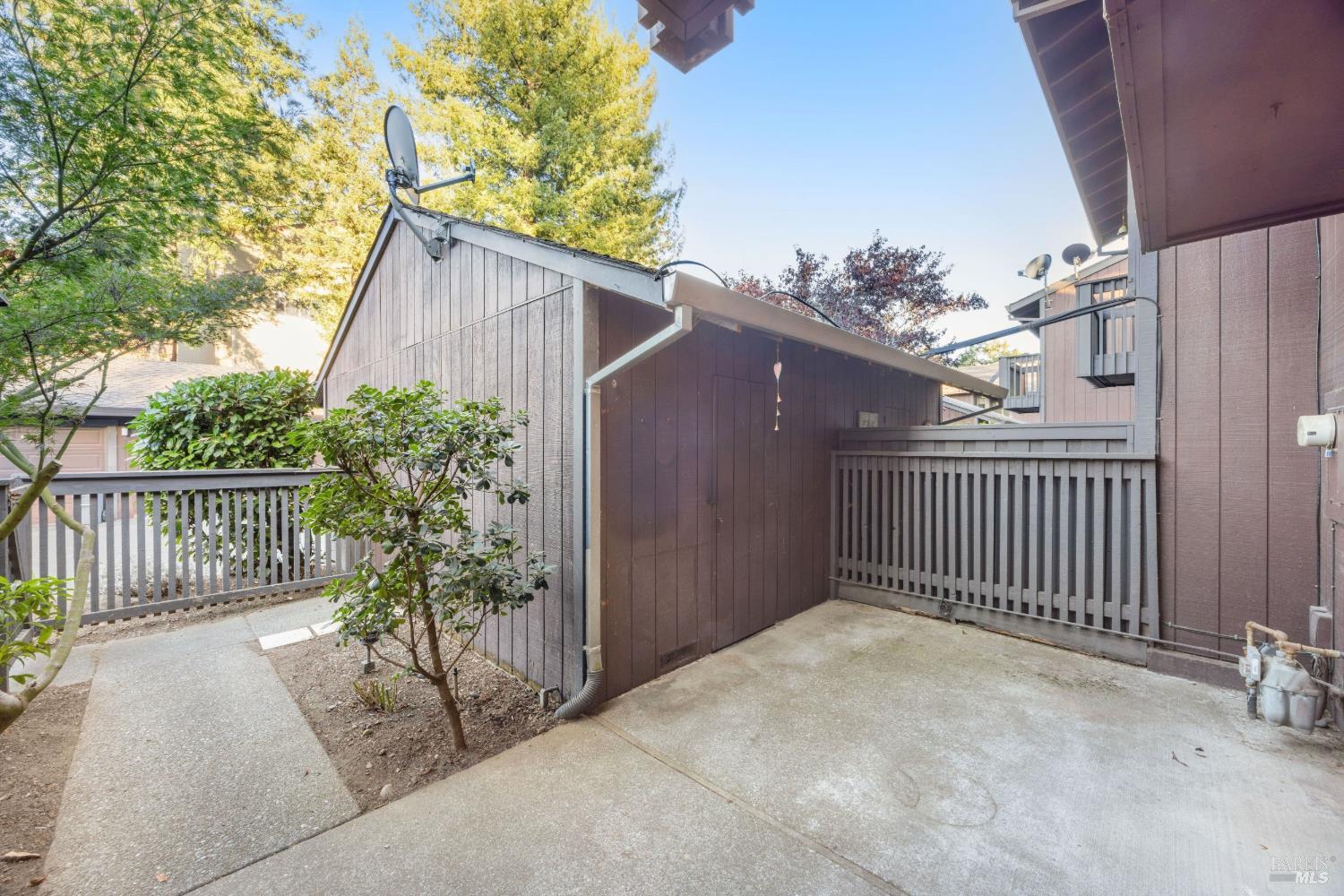 220 Los Alamos Road Santa Rosa CA 95409