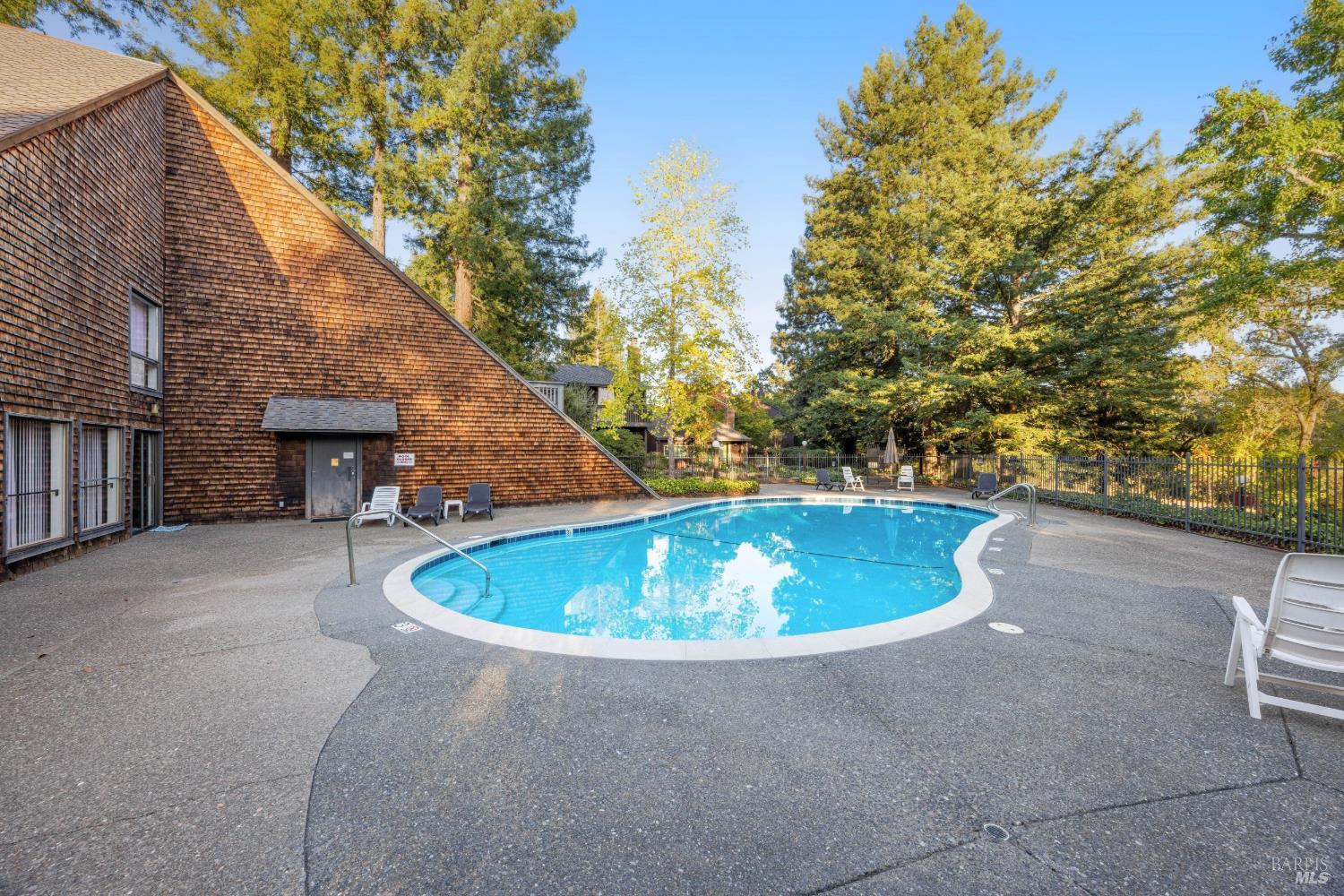 220 Los Alamos Road Santa Rosa CA 95409