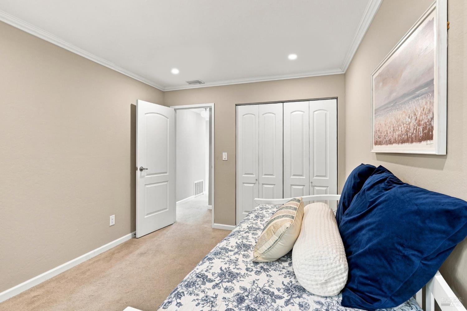 1552 Center Road Novato CA 94947
