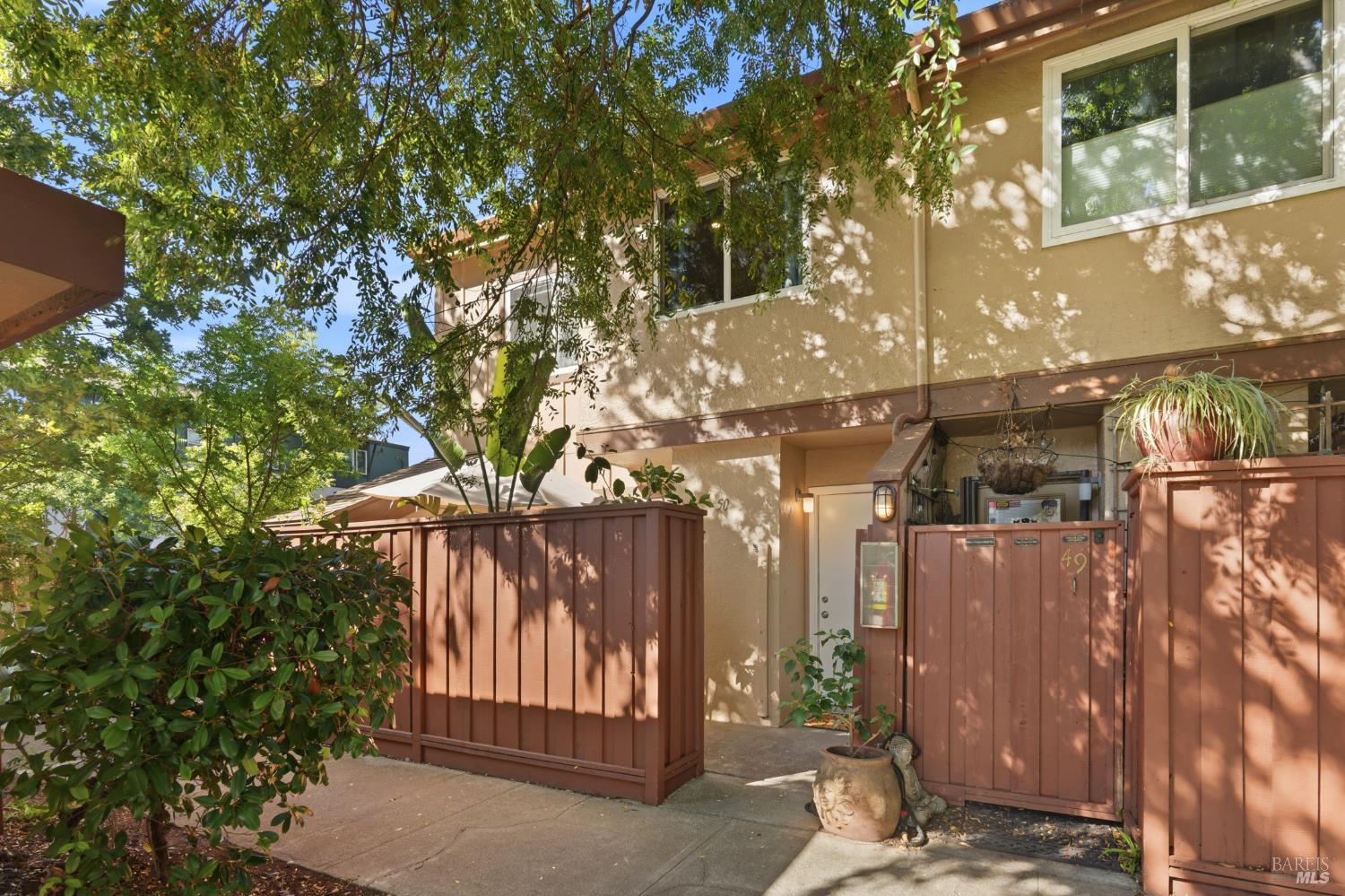1552 Center Road Novato CA 94947