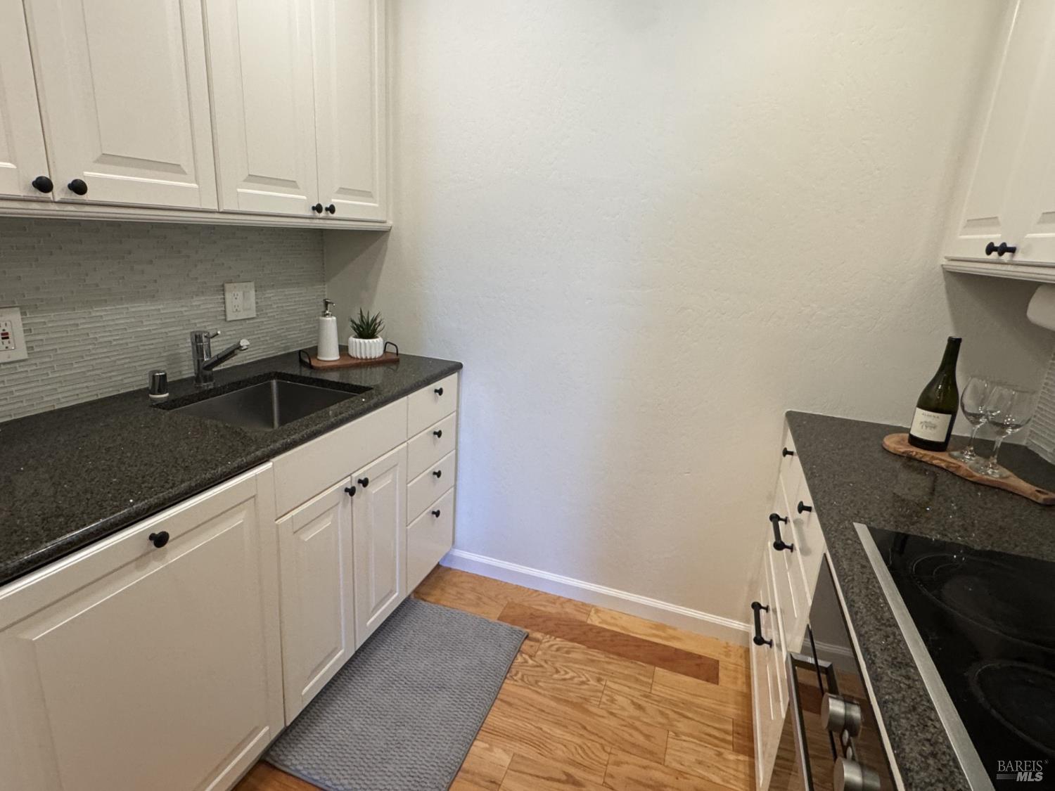 1552 Center Road Novato CA 94947