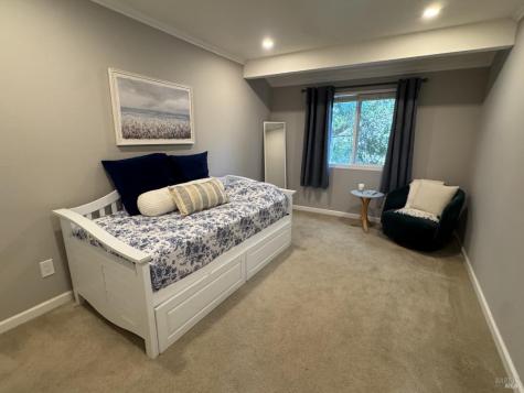 1552 Center Road Novato CA 94947