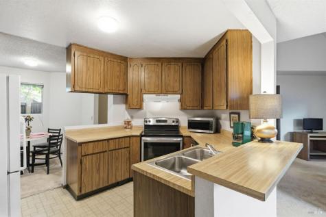 514 Racquet Club Circle Rohnert Park CA 94928