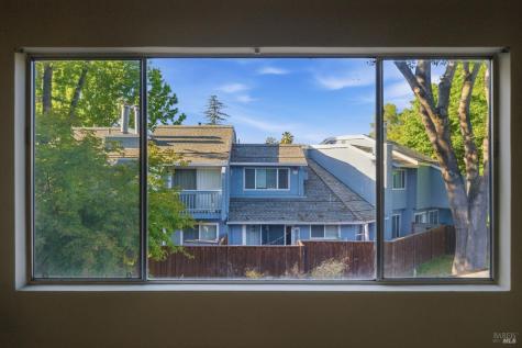 514 Racquet Club Circle Rohnert Park CA 94928