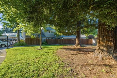 514 Racquet Club Circle Rohnert Park CA 94928