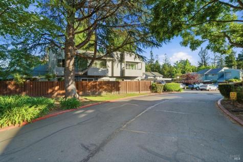 514 Racquet Club Circle Rohnert Park CA 94928