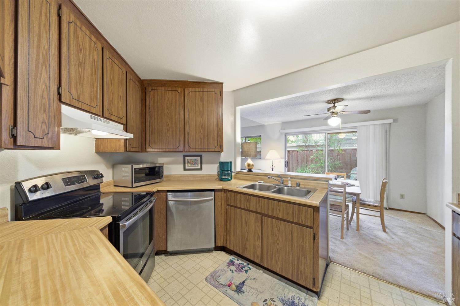 514 Racquet Club Circle Rohnert Park CA 94928