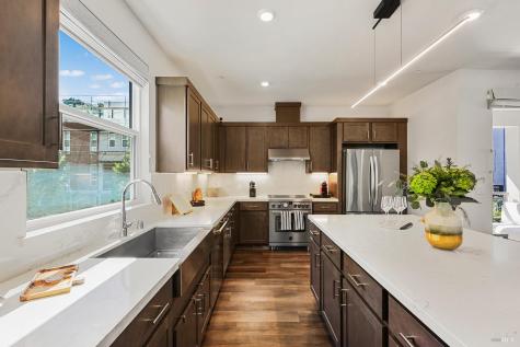 646 Verandah Court Novato CA 94945