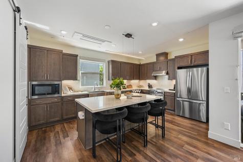 646 Verandah Court Novato CA 94945