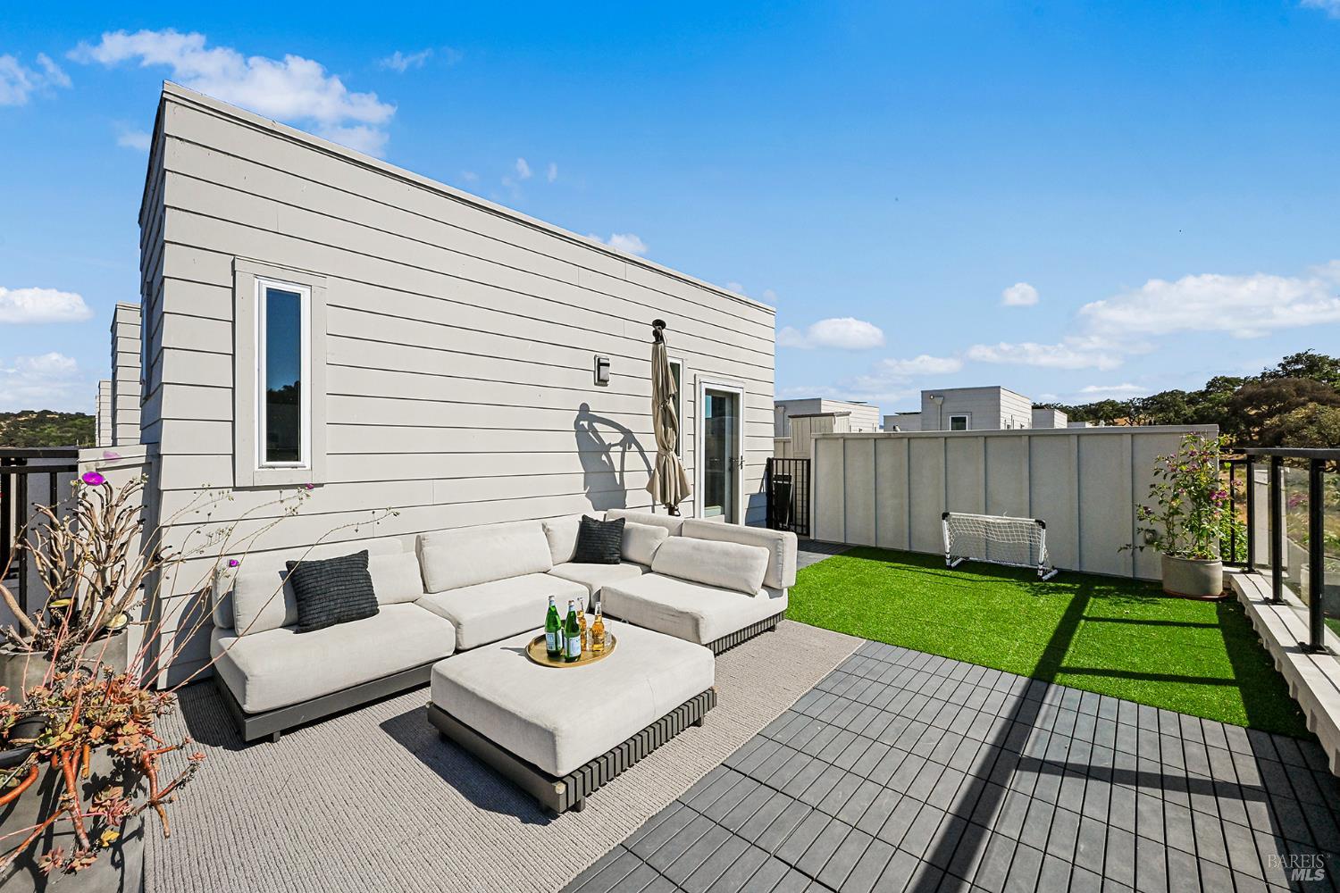 646 Verandah Court Novato CA 94945