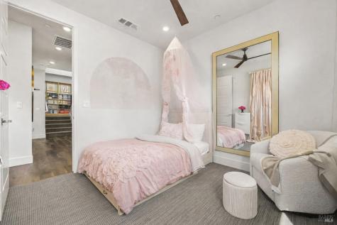646 Verandah Court Novato CA 94945