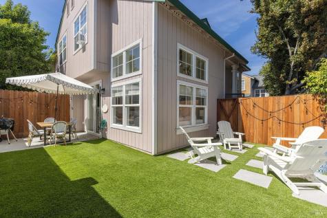 1520 Pinebrook Place Santa Rosa CA 95403