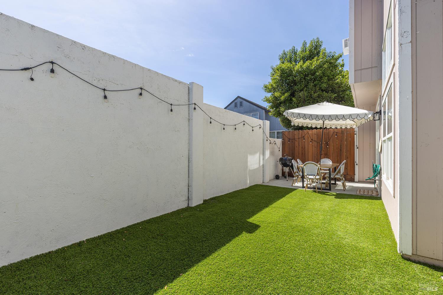 1520 Pinebrook Place Santa Rosa CA 95403