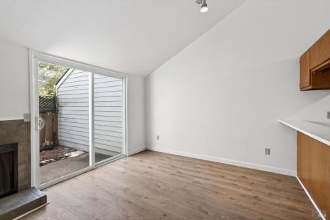 230 Courtyards E Windsor CA 95492