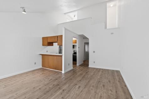 230 Courtyards E Windsor CA 95492