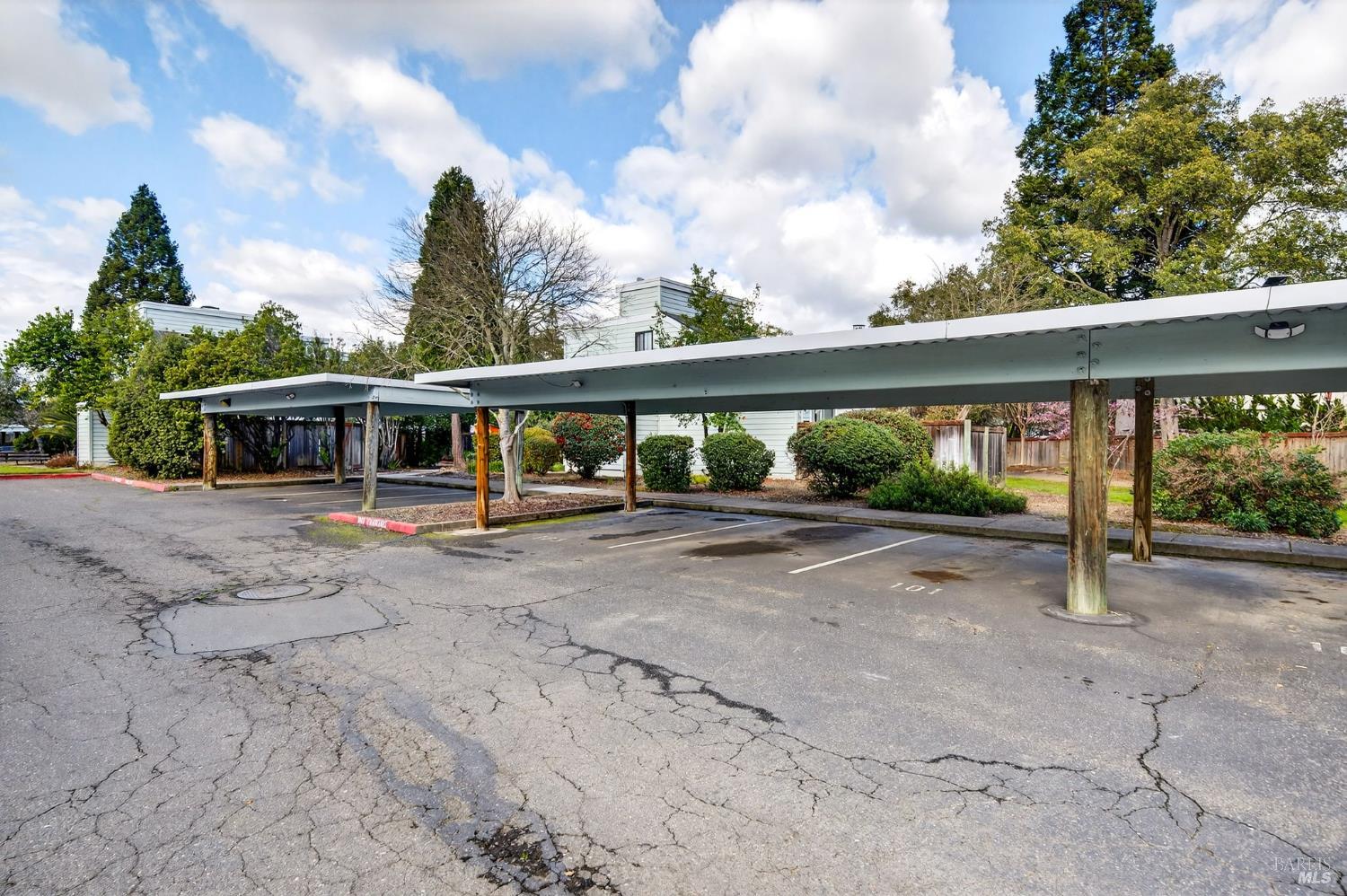 230 Courtyards E Windsor CA 95492