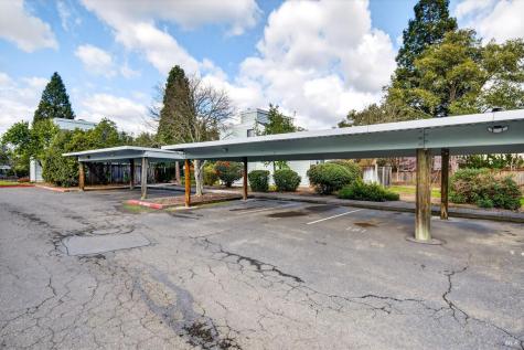 230 Courtyards E Windsor CA 95492