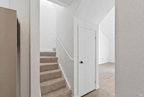 230 Courtyards E Windsor CA 95492