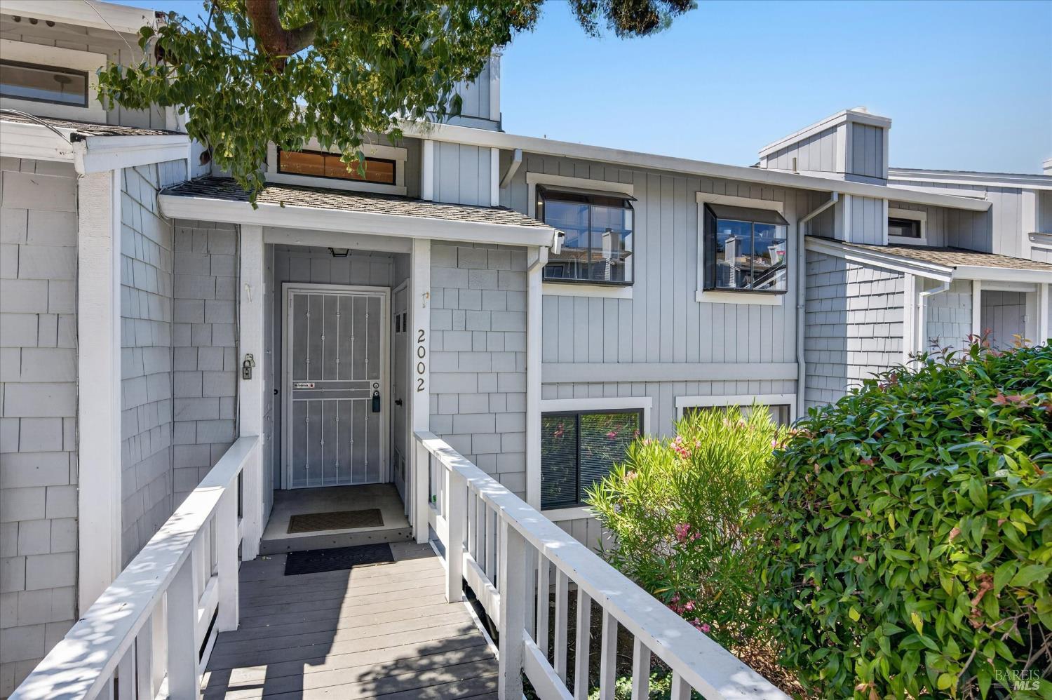 2002 Clearview Circle Benicia CA 94510