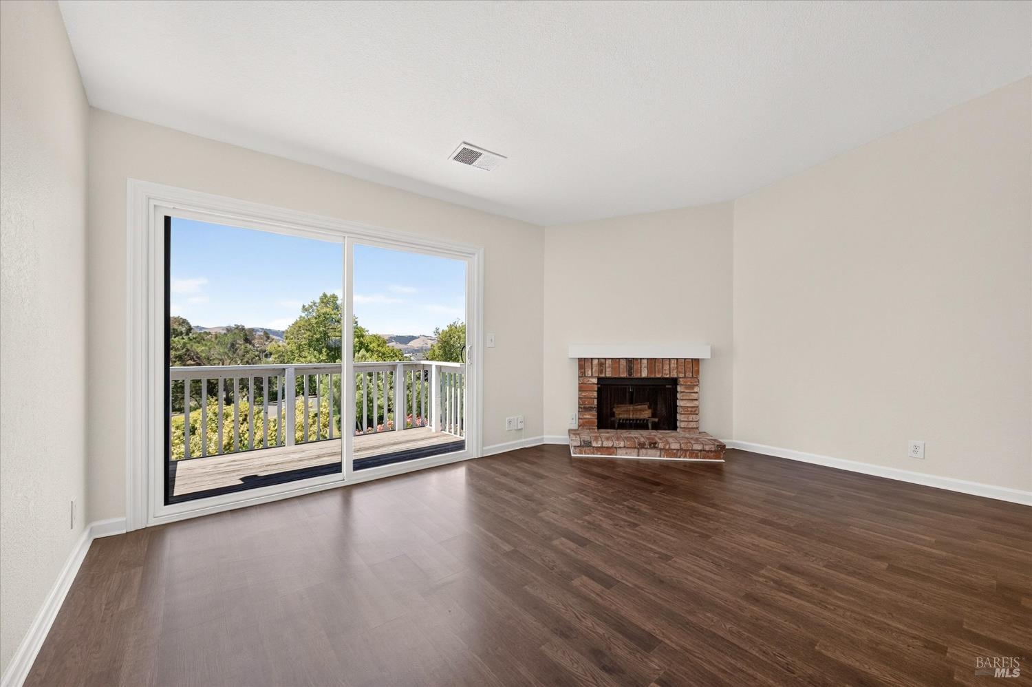 2002 Clearview Circle Benicia CA 94510