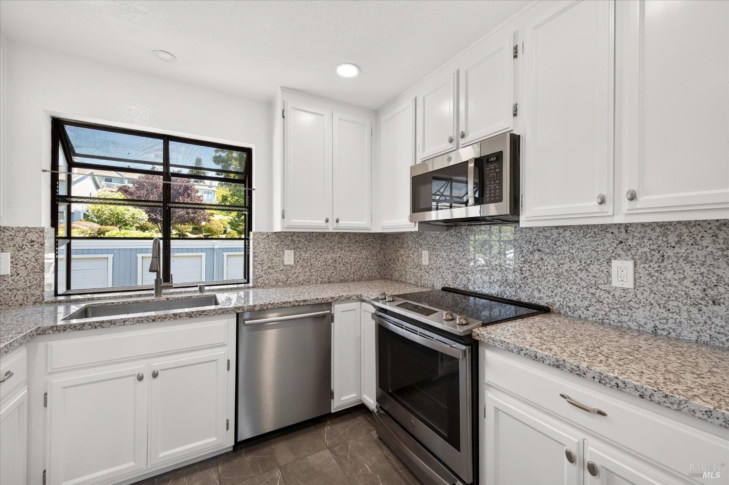 2002 Clearview Circle Benicia CA 94510