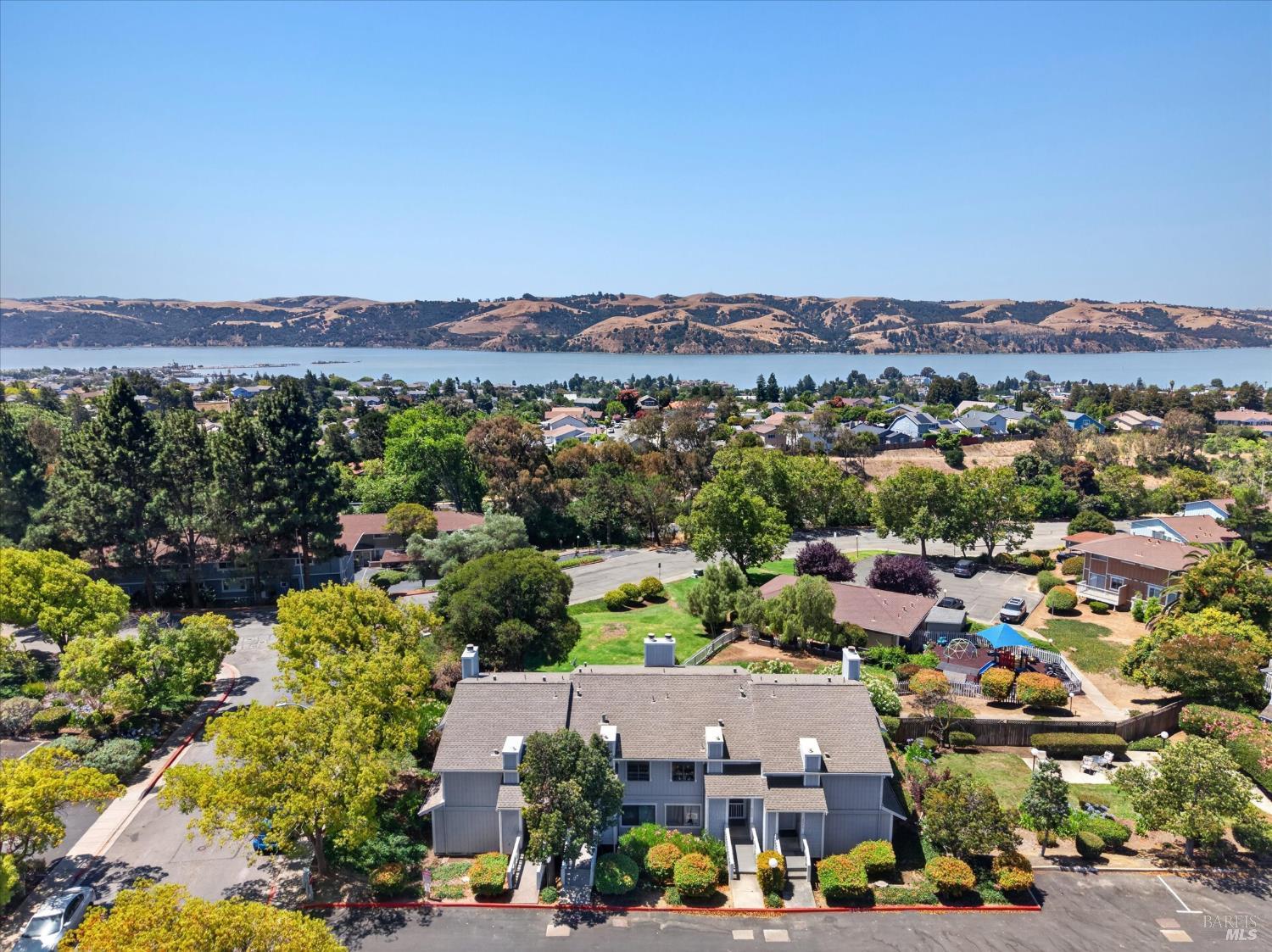 2002 Clearview Circle Benicia CA 94510