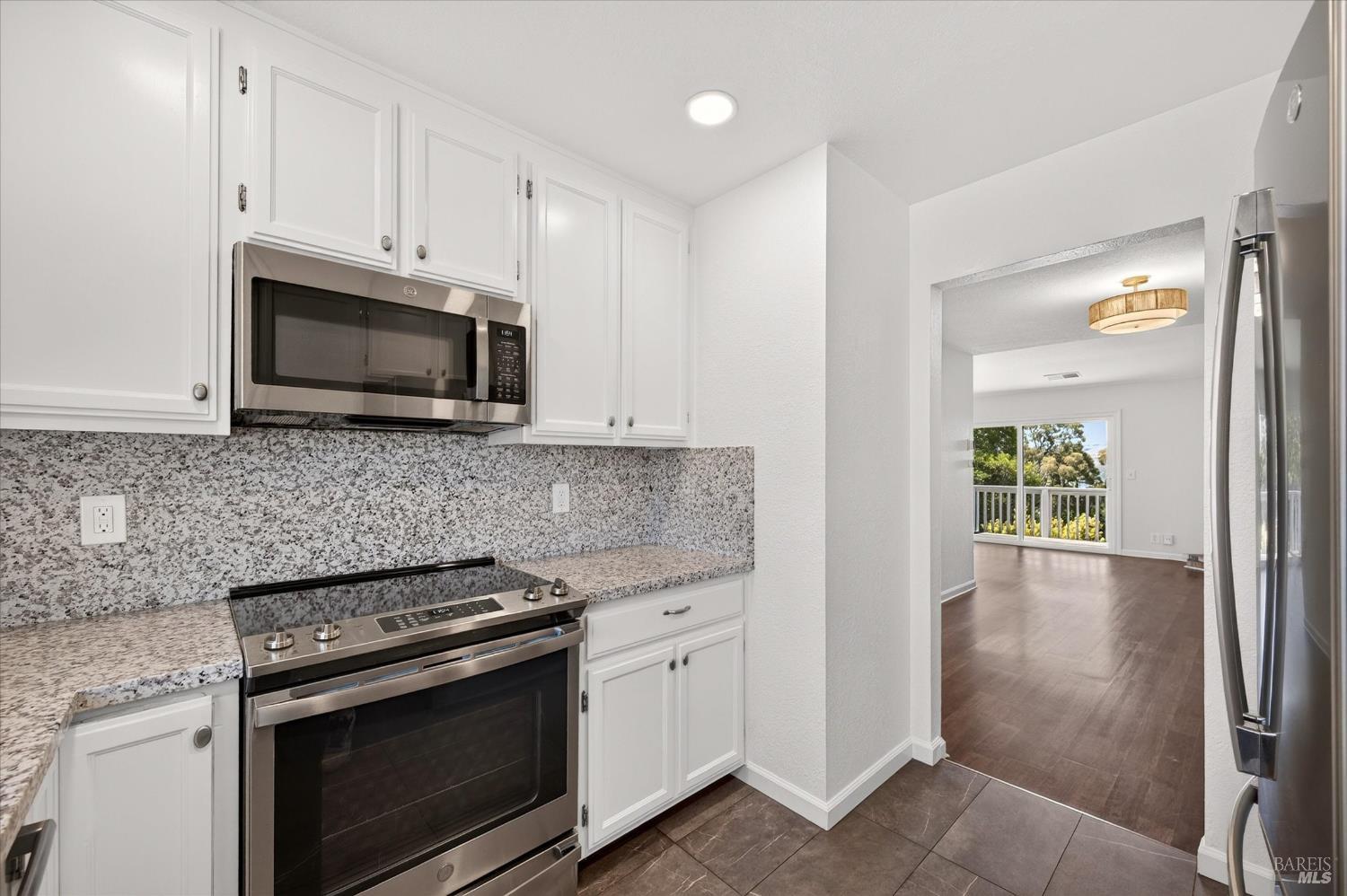 2002 Clearview Circle Benicia CA 94510
