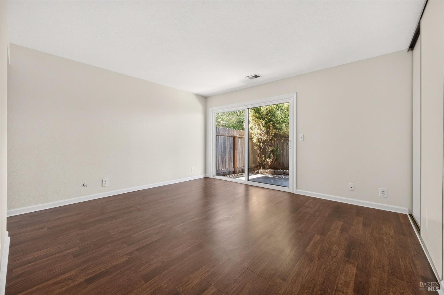 2002 Clearview Circle Benicia CA 94510
