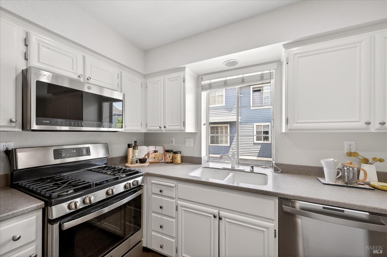 460 E 2nd Street Benicia CA 94510