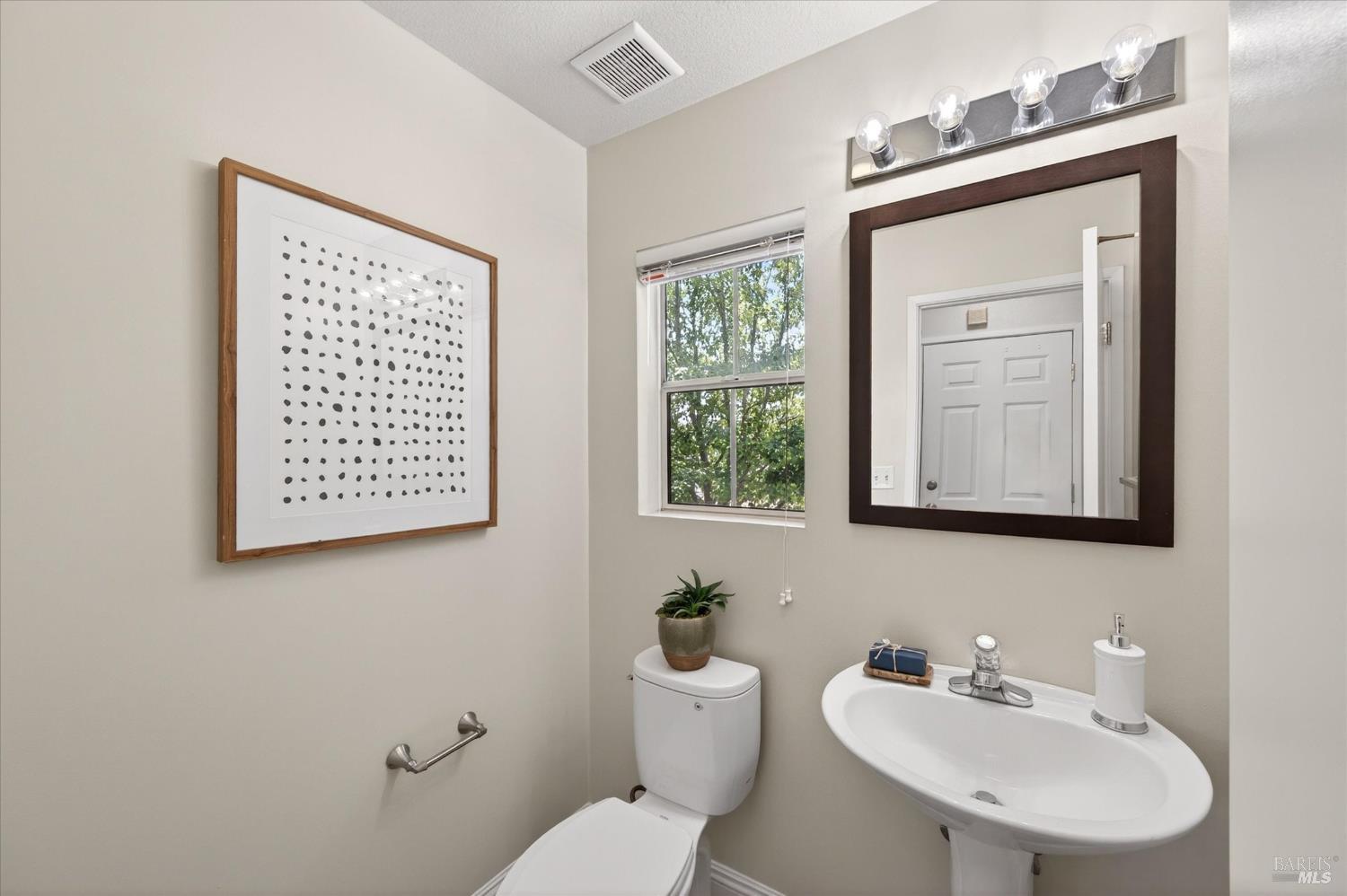 460 E 2nd Street Benicia CA 94510